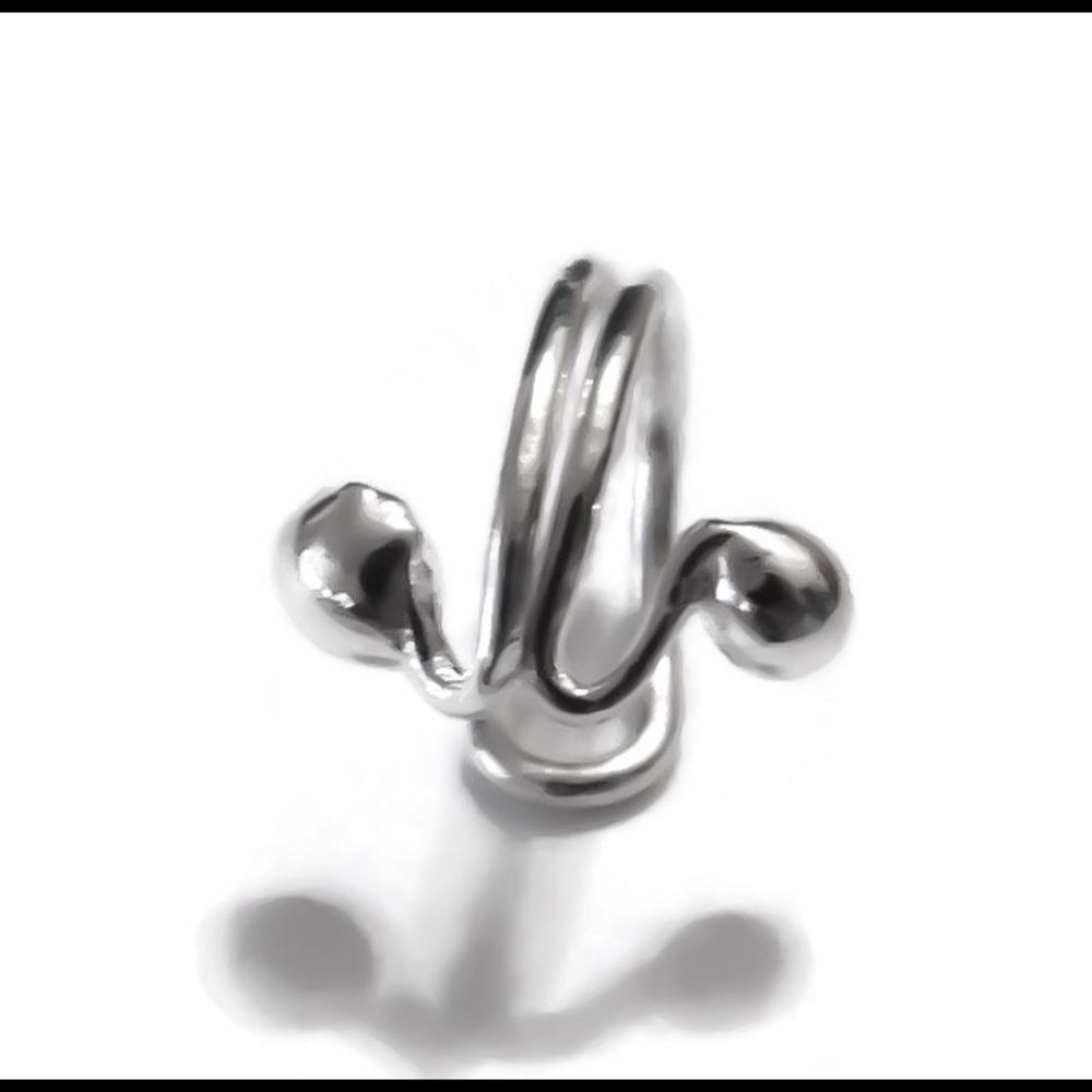 Tragus earring - Picture 3 of 5